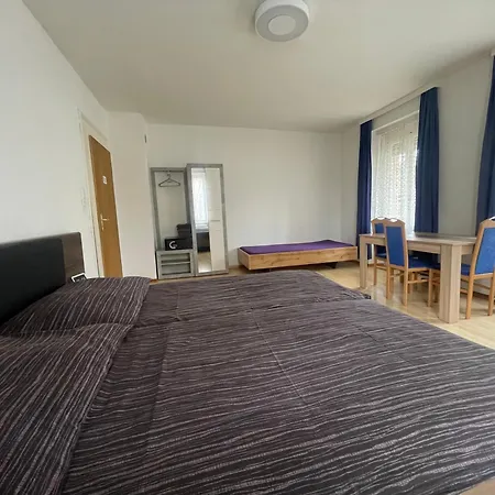 Walters אכסניה אינטרלאקן